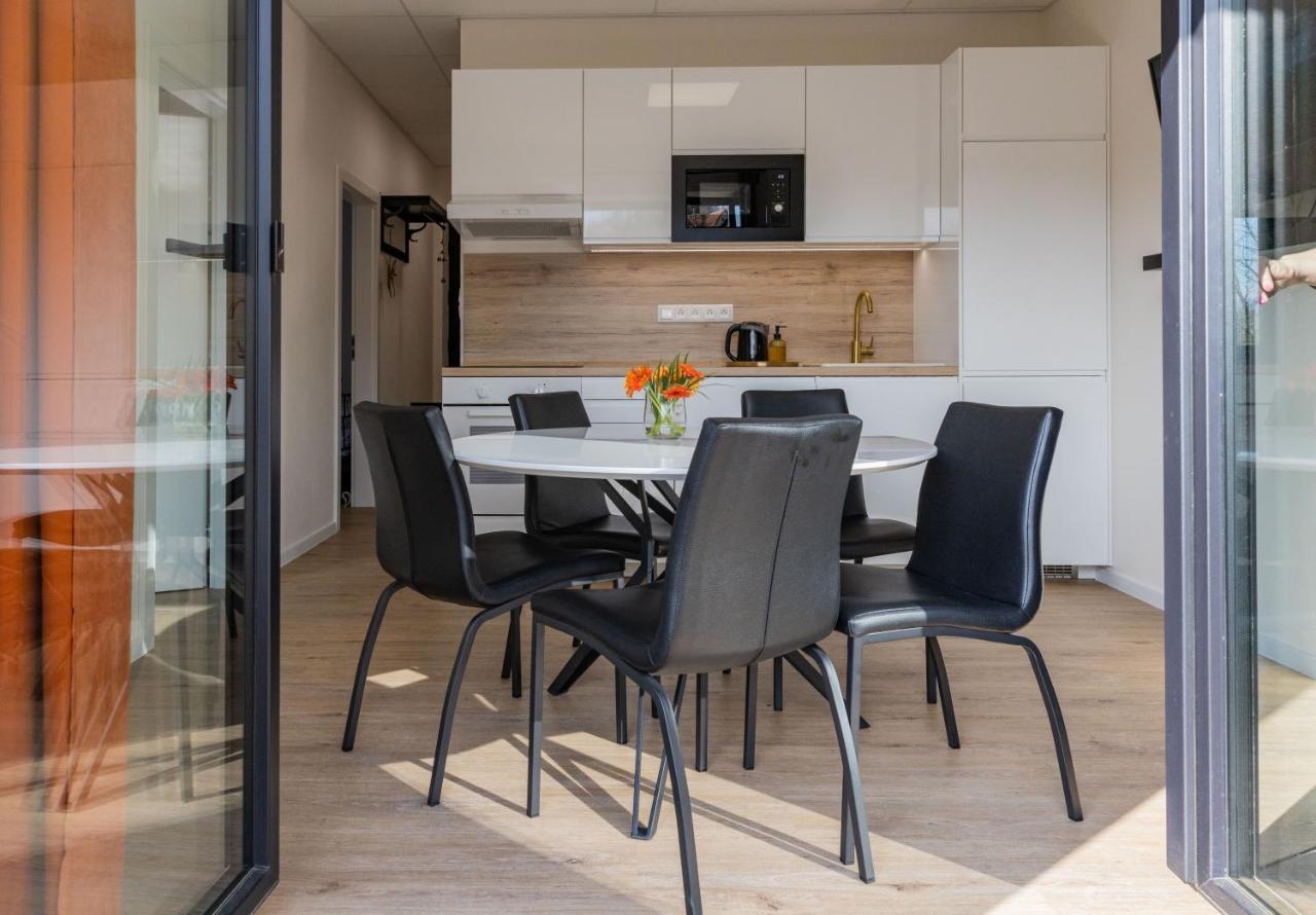Sunny Apartment With Free Parking Zvolen Extérieur photo