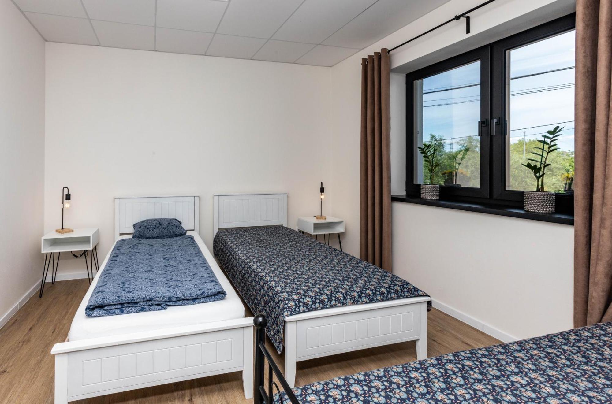 Sunny Apartment With Free Parking Zvolen Extérieur photo